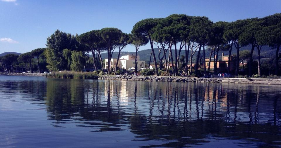 Hotel Holiday Sul Lago Больсена Екстер'єр фото