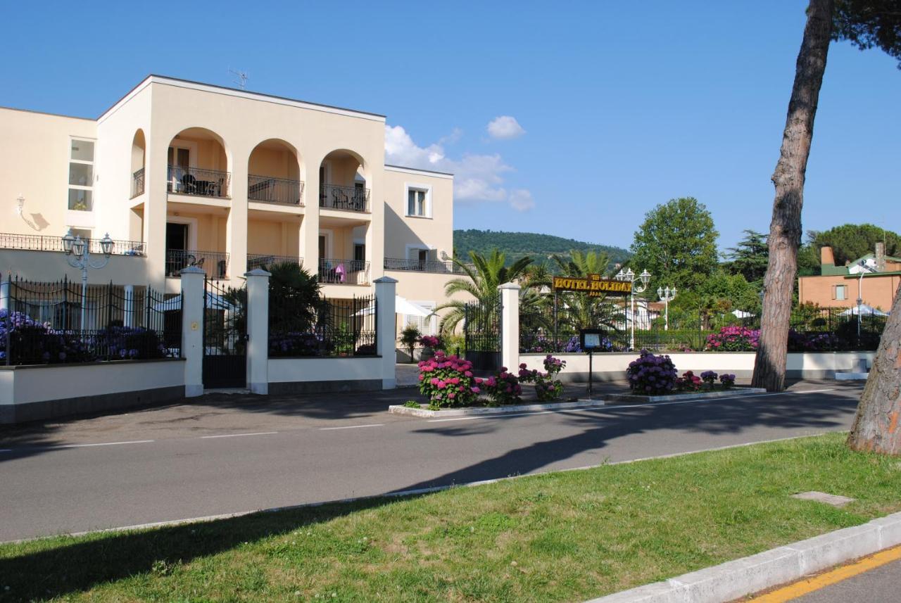 Hotel Holiday Sul Lago Больсена Екстер'єр фото